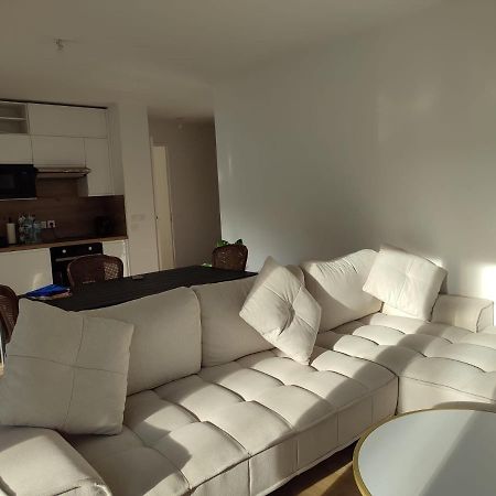 Chambre Privee Dans Un Nouvel Appartement Partage Pres De Paris Avec Parking Gratuit Chevilly-Larue Buitenkant foto