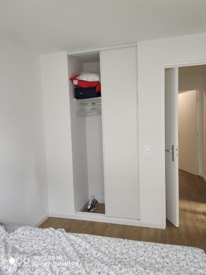 Chambre Privee Dans Un Nouvel Appartement Partage Pres De Paris Avec Parking Gratuit Chevilly-Larue Buitenkant foto