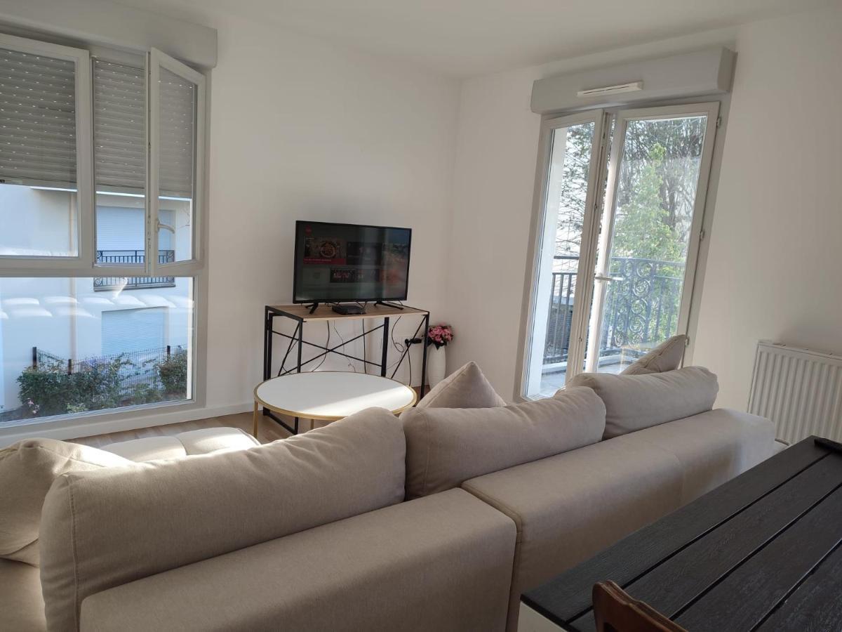 Chambre Privee Dans Un Nouvel Appartement Partage Pres De Paris Avec Parking Gratuit Chevilly-Larue Buitenkant foto